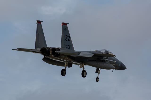  - Twin-engine aircraft