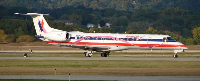 N909AE - Embraer