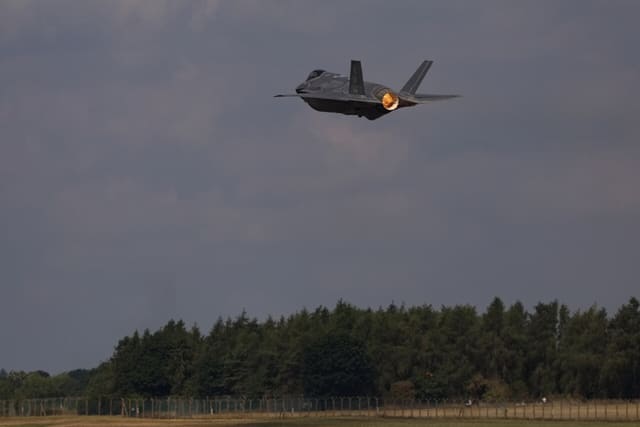  - Aircraft