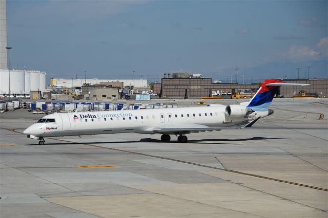 N804SK - Bombardier