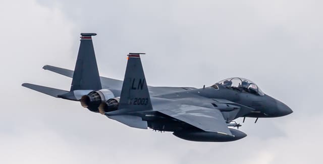  - Twin-engine aircraft