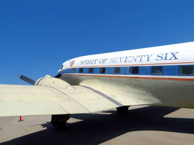 N760 - Twin-engine aircraft