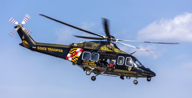 N382MD - Helicopter