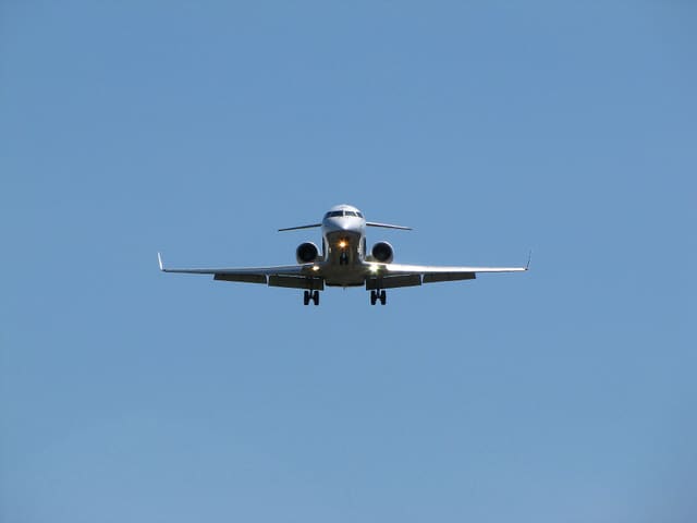 N154GJ - Twin-engine aircraft