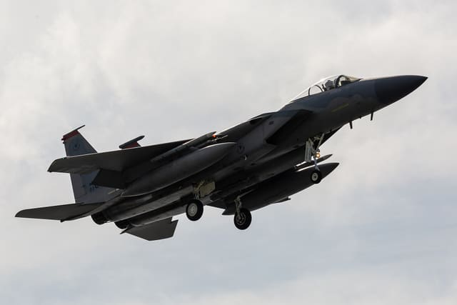  - Twin-engine aircraft