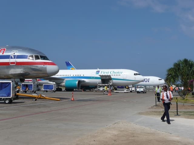 N662AA - Boeing