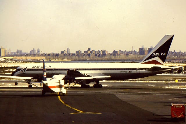 N657DL - Boeing