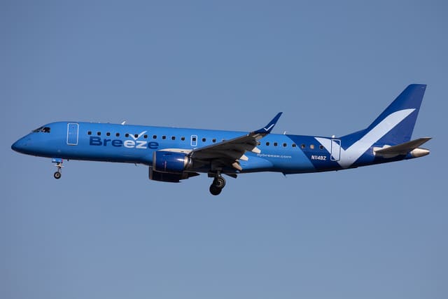 N114BZ - Embraer