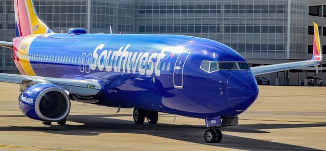 N8698B - Boeing