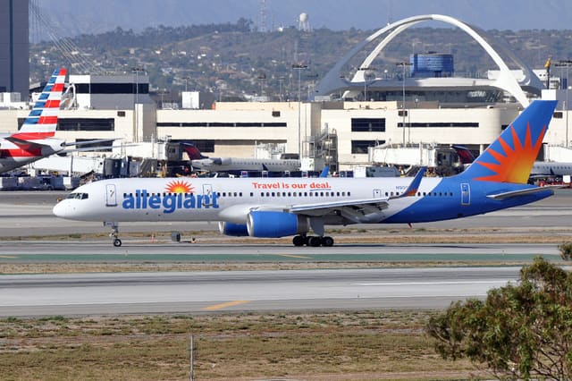 N905NV - Boeing