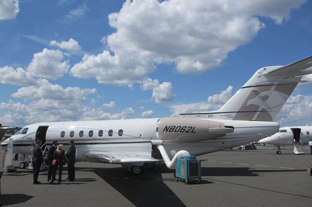 N8062L - Business jet