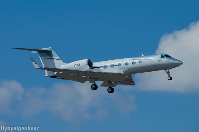 N71GE - Business jet