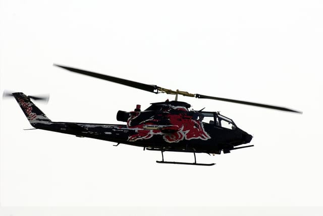 N11FX - Helicopter