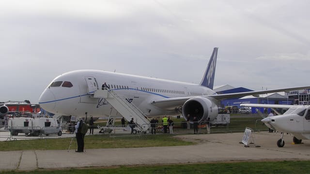 N787BX - Boeing