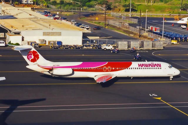 N674MC - Douglas