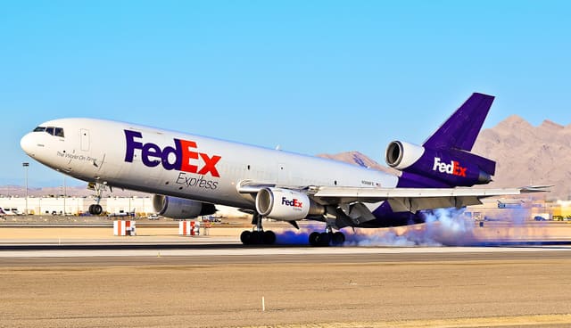 N368FE - Douglas
