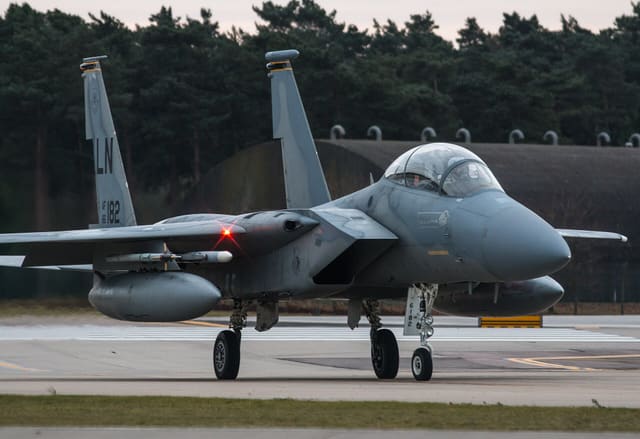  - Twin-engine aircraft