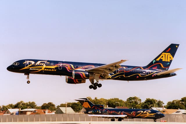 N520AT - Twin-engine aircraft