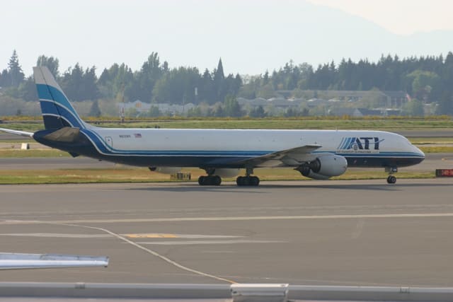N830BX - Douglas