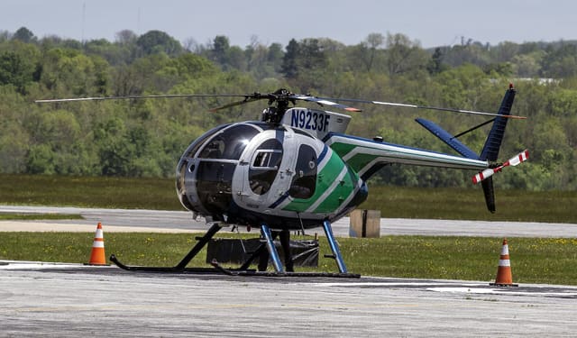 N9233F - Helicopter