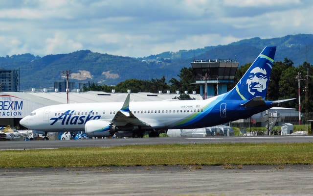 N801AK - Boeing