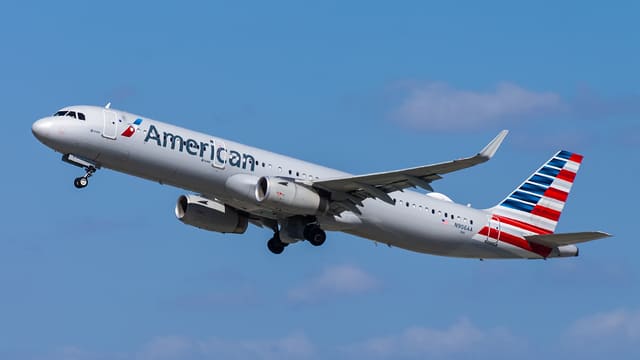 N906AA - Airbus