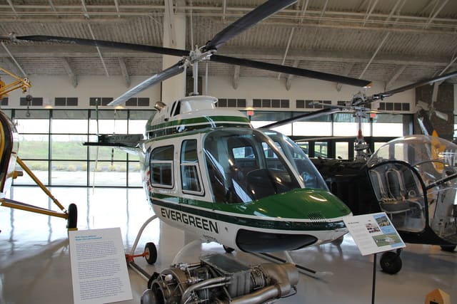N10729 - Helicopter
