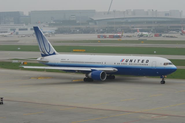N662UA - Boeing