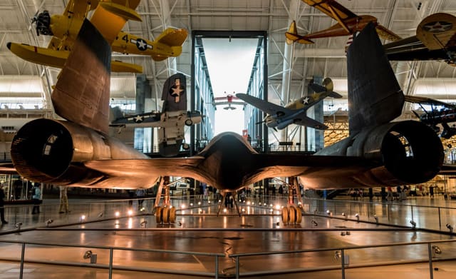  - Twin-engine aircraft
