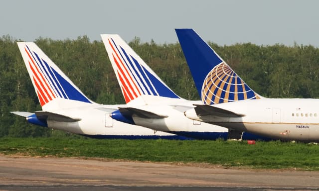 N656UA - Aircraft