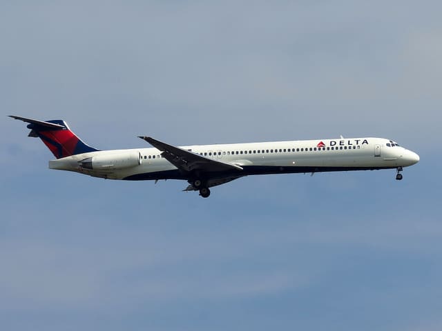 N977DL - Aircraft