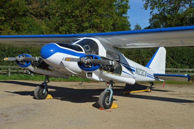 N123CA - Twin-engine aircraft
