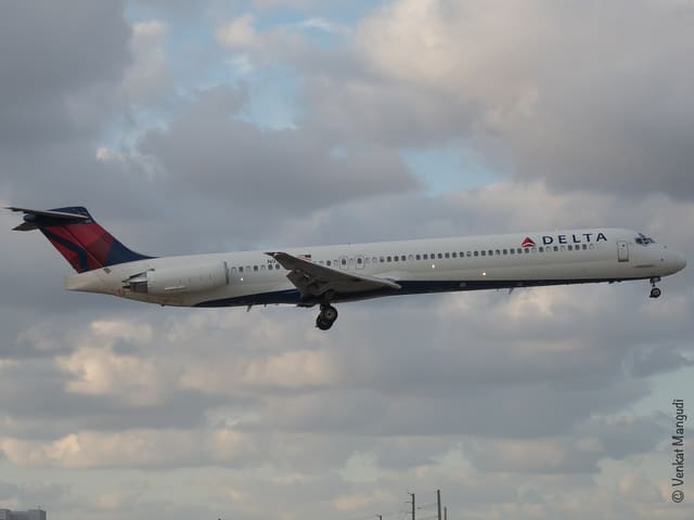 N956DL - Aircraft