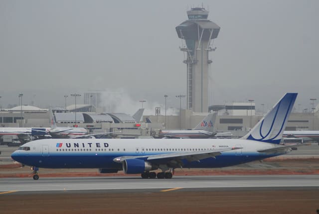 N662UA - Boeing