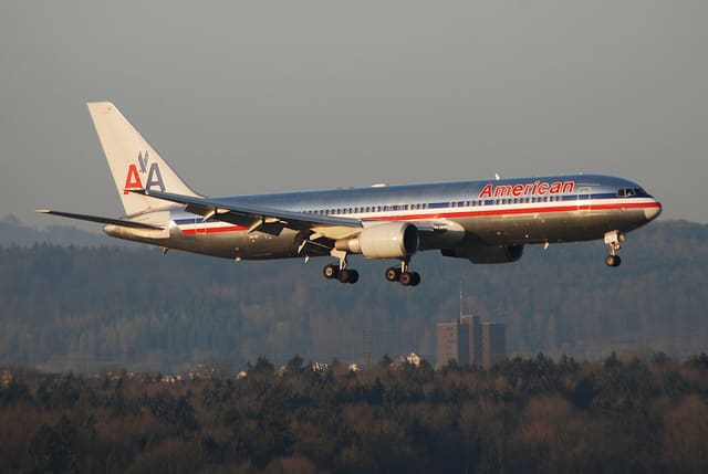 N390AA - Boeing