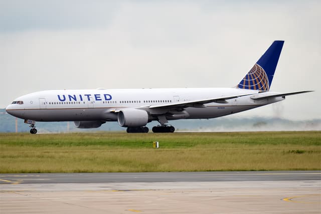 N216UA - Boeing