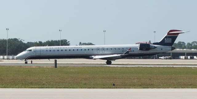 N939LR - Bombardier