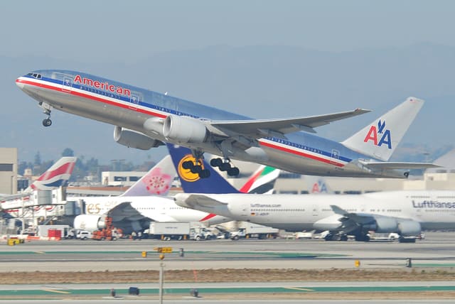 N793AN - Twin-engine aircraft