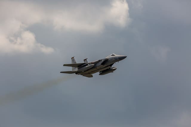  - Twin-engine aircraft