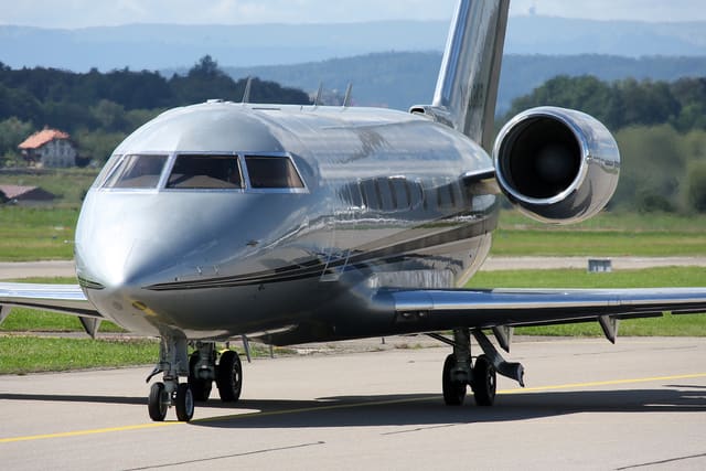 N103KB - Business jet
