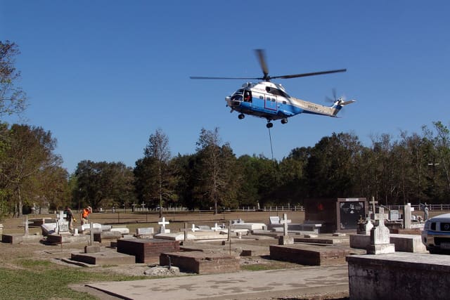 N902R - Helicopter