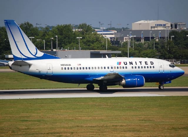 N934UA - Boeing