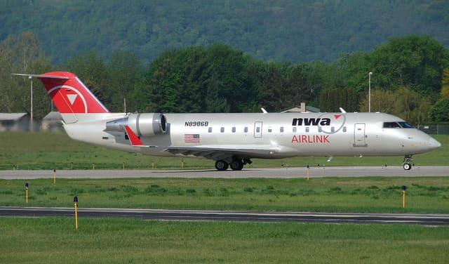 N8986B - Bombardier