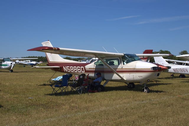 N58860 - Single-engine aircraft