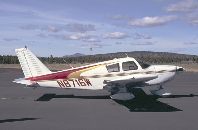 N8716W - Single-engine aircraft