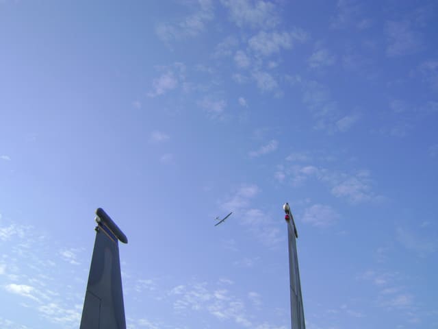  - Glider