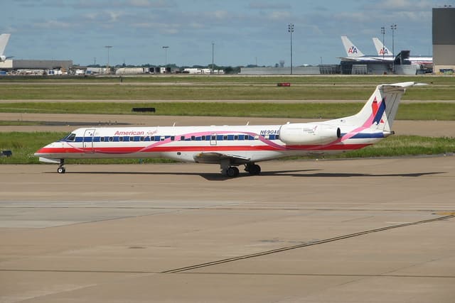 N690AE - Embraer