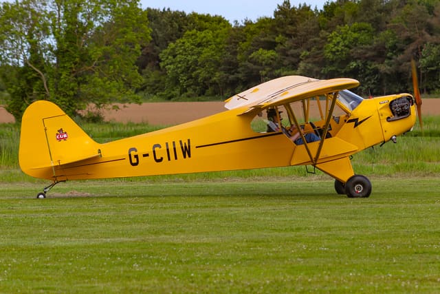 G-CIIW - Piper