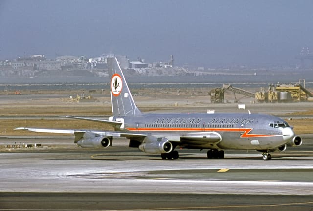 N7533A - Aircraft