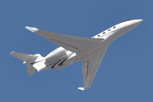 N8383A - Business jet